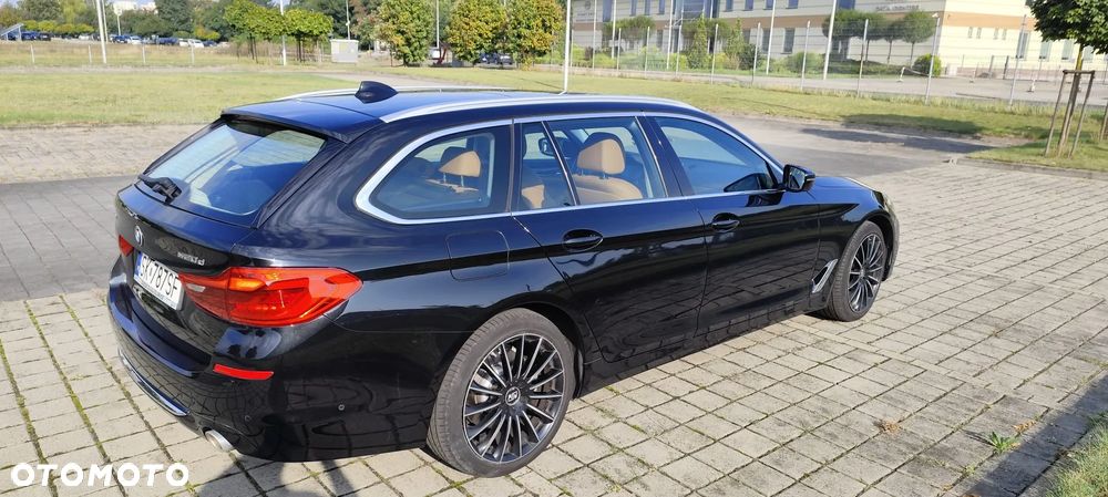 BMW Seria 5 520d xDrive Luxury Line - 10