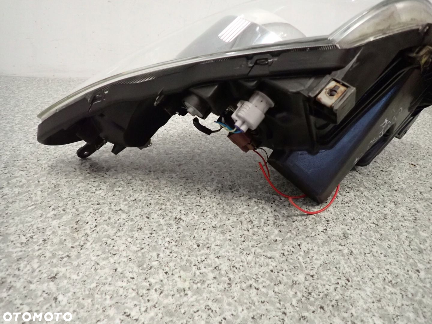 TOYOTA COROLLA VERSO 07- LAMPA PRZEDNIA PRAWA REFLEKTOR PRAWY D-CAT - 8