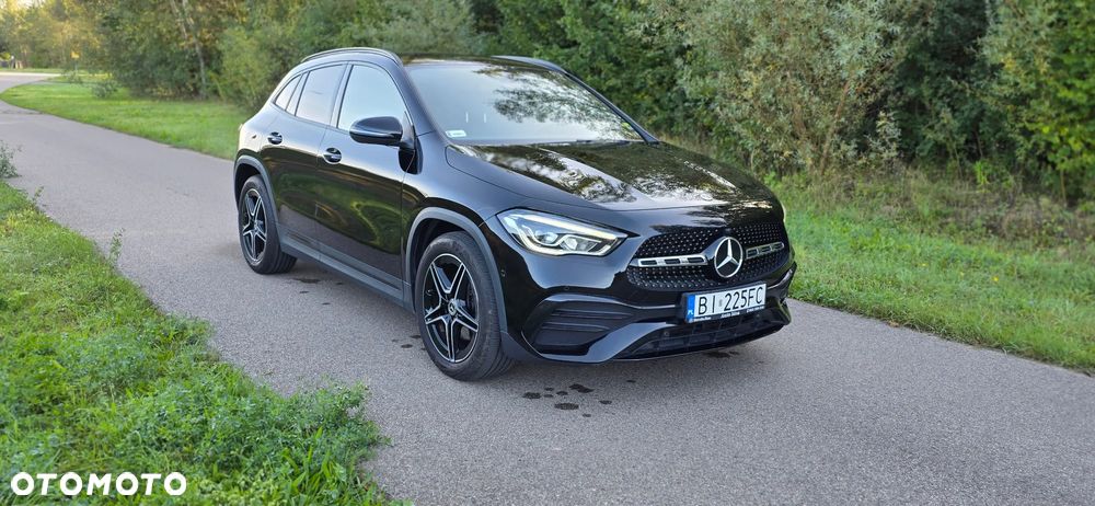 Mercedes-Benz GLA 180 AMG Line - 4