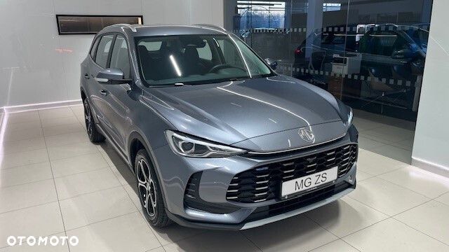 MG ZS Hybrid+ - 4