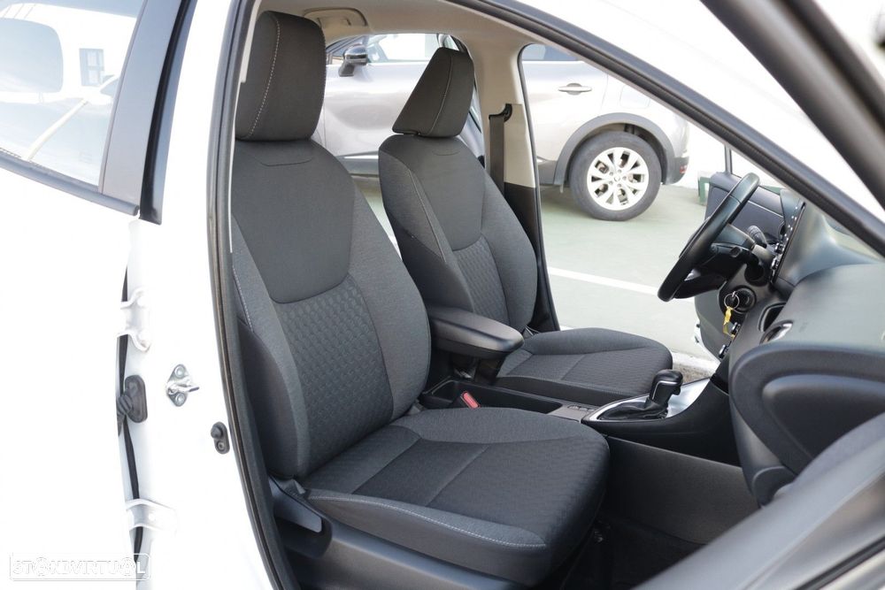 Toyota Yaris 1.5 HDF Comfort Plus - 19