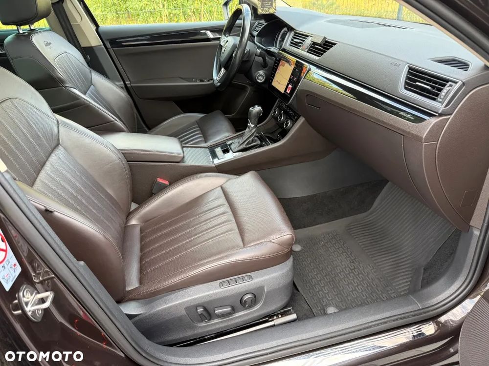 Skoda Superb 2.0 TDI SCR L&K DSG - 21