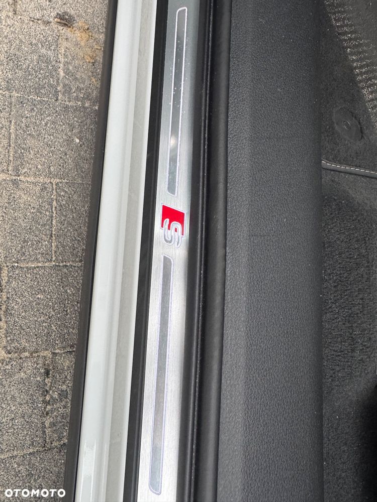 Audi Q8 e-tron 50 95kWh Quattro S Line - 13