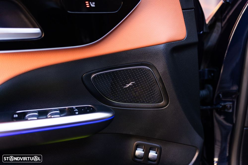 Mercedes-Benz C 300 e T 9G-TRONIC AMG Line - 26