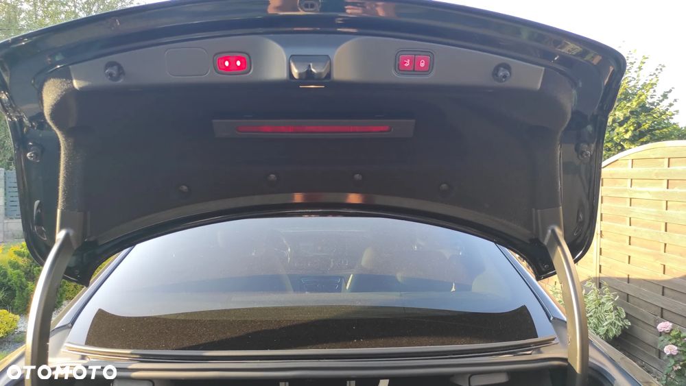 Mercedes-Benz Klasa E 220 d 9G-TRONIC - 11