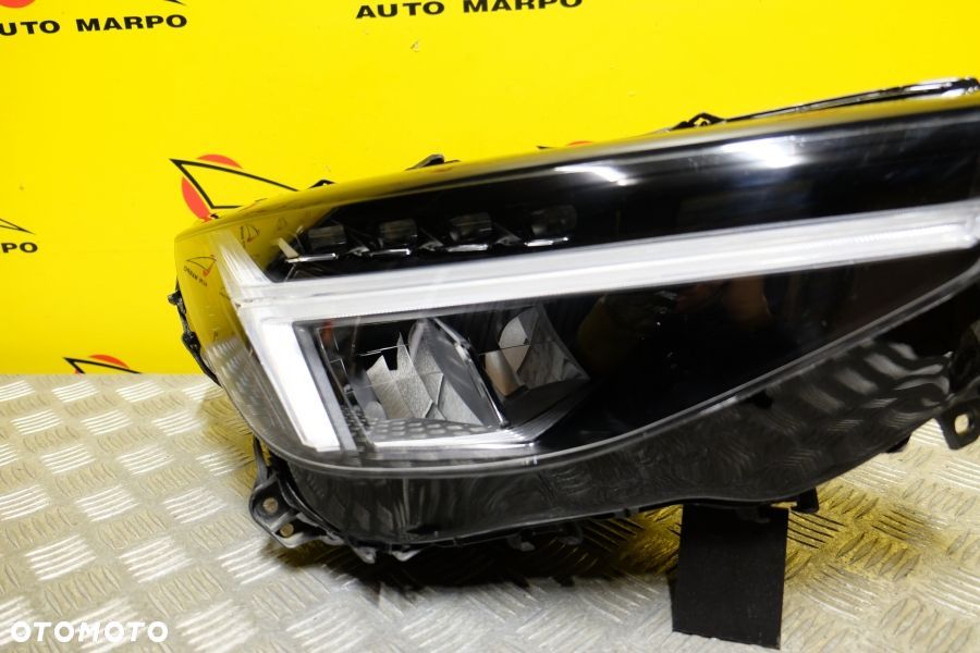 VOLVO C40 XC40 LIFT 2022-2023 REFLEKTOR LAMPA FULL LED PRAWA USA - 5