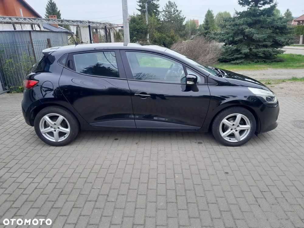 Renault Clio 1.2 16V 75 LIMITED - 6