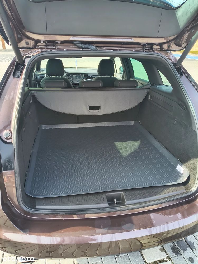 Opel Astra 1.6 CDTI Dynamic S&S - 19