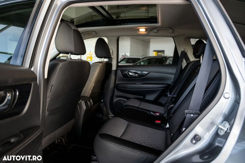 Nissan X-Trail 1.6 dCi N-Connecta - 19