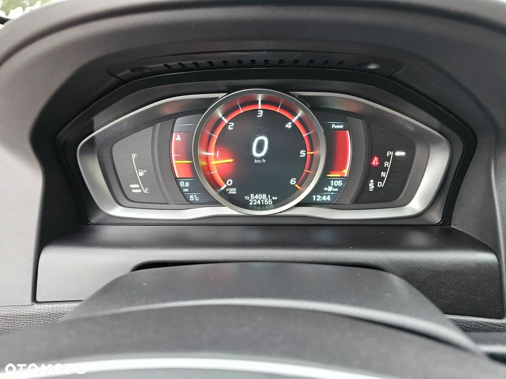 Volvo XC 60 D4 AWD Geartronic Summum - 27