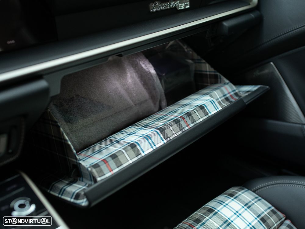 Porsche 911 (992) Turbo 50 Years - 44