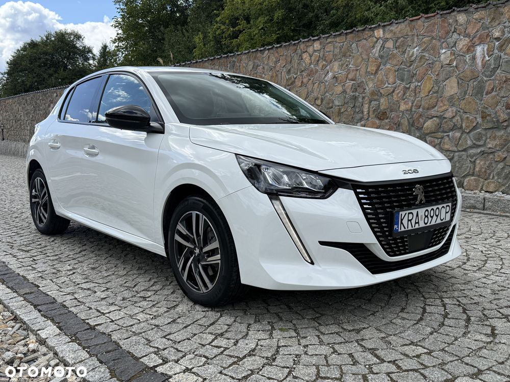Peugeot 208 - 1