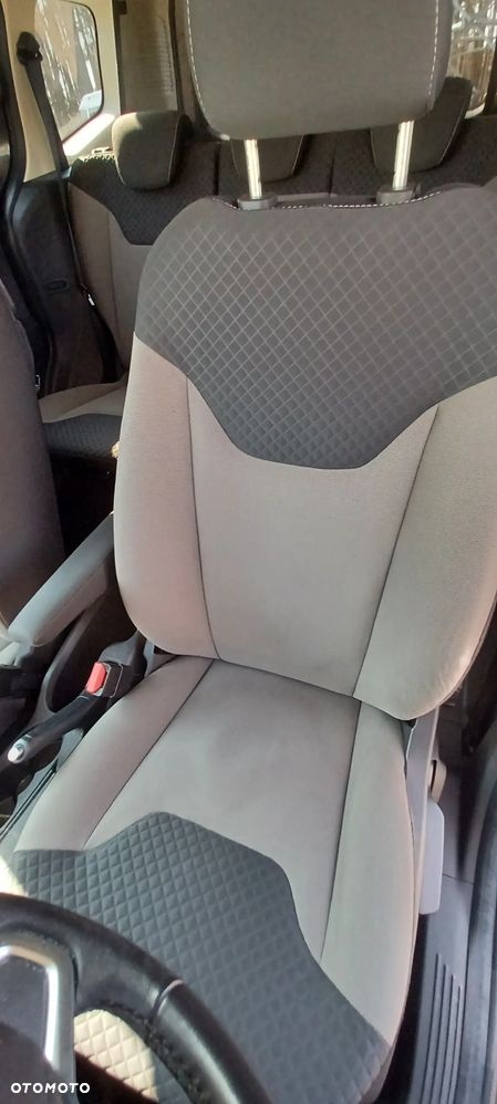 Ford Tourneo Courier 1.0 EcoBoost S&S Ambiente - 12