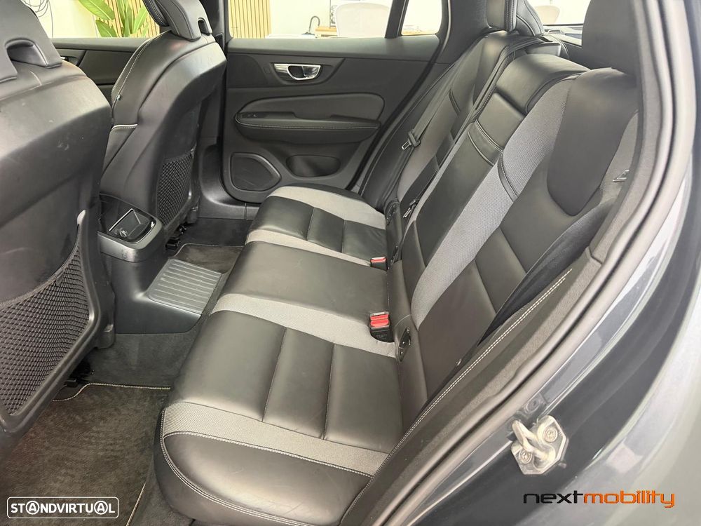 Volvo V60 2.0 T8 AWD TE Polestar Engine - 18