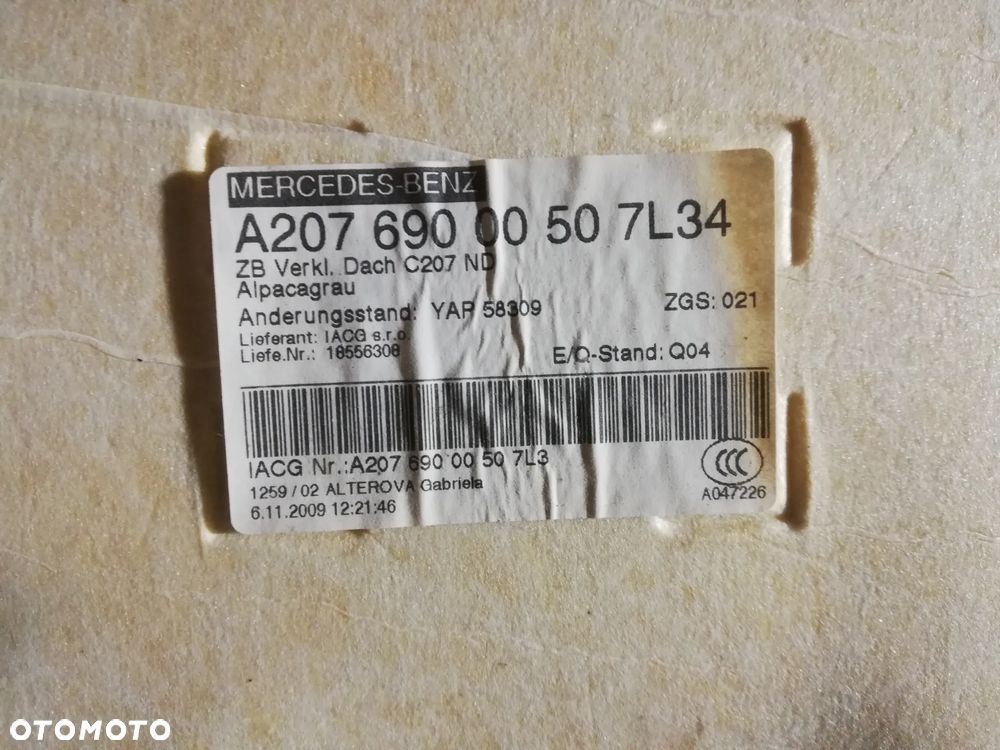Mercedes W207 podsufitka dach poszycie - 2