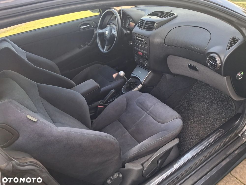 Alfa Romeo GT - 10
