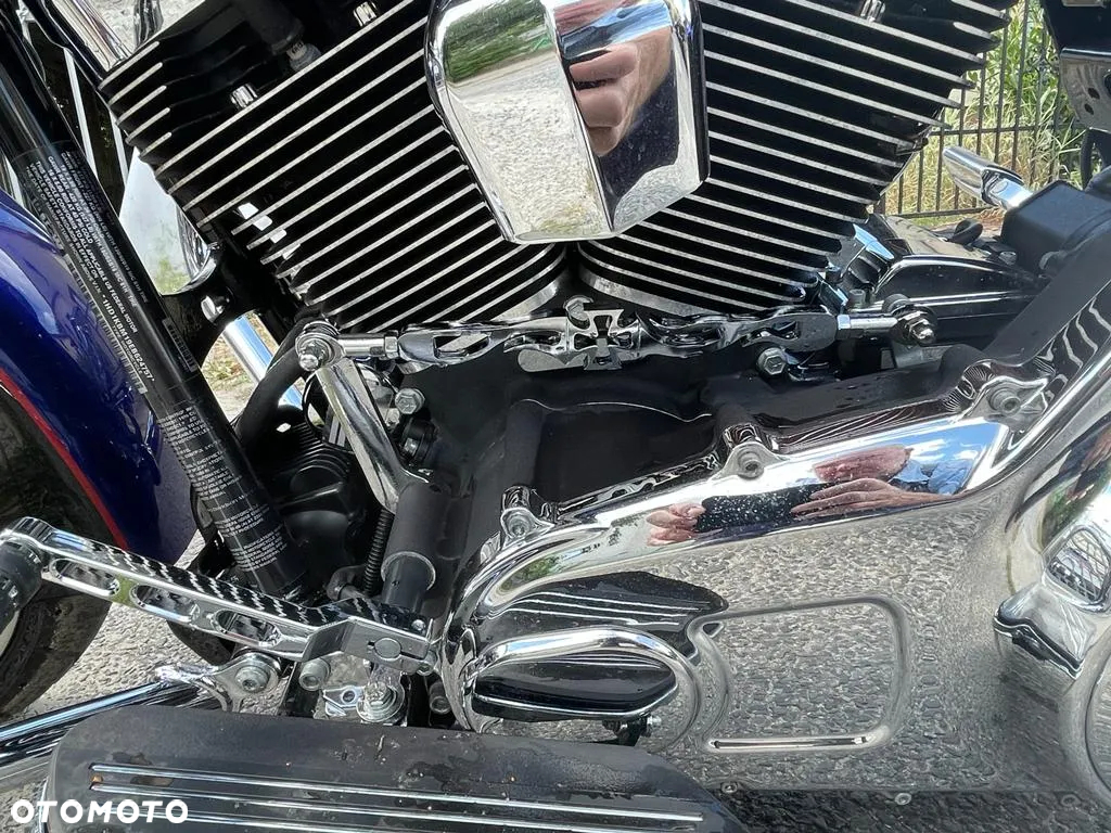 Harley-Davidson Touring Street Glide - 10