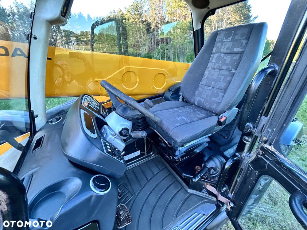 JCB - 15