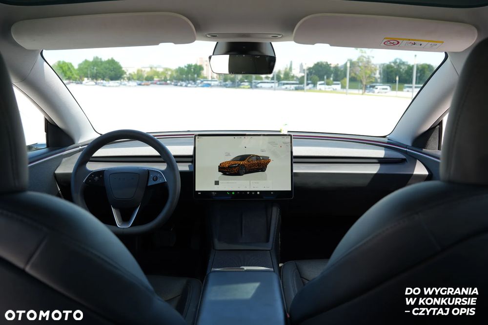 Tesla Model 3 - 10