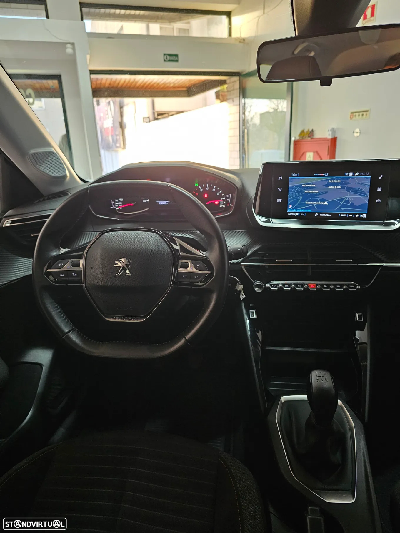 Peugeot 208 1.2 PureTech SE Style - 19