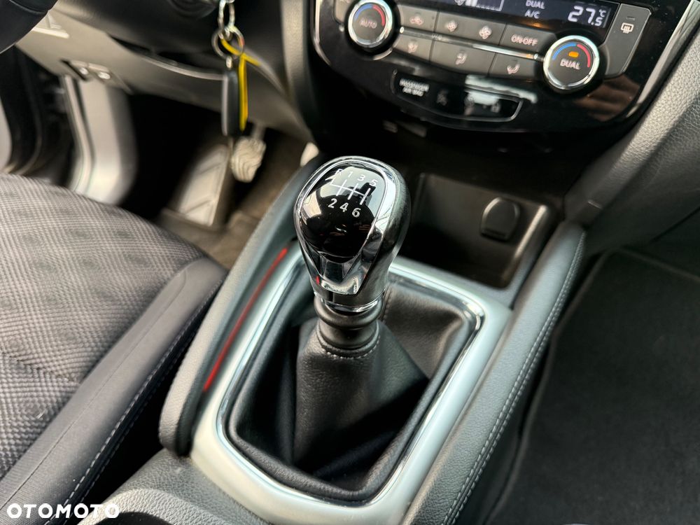 Nissan Qashqai 1.3 DIG-T TEKNA - 13