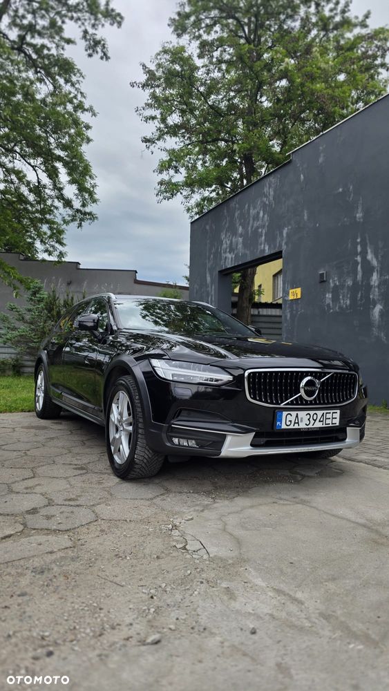 Volvo V90 D5 AWD Momentum - 2