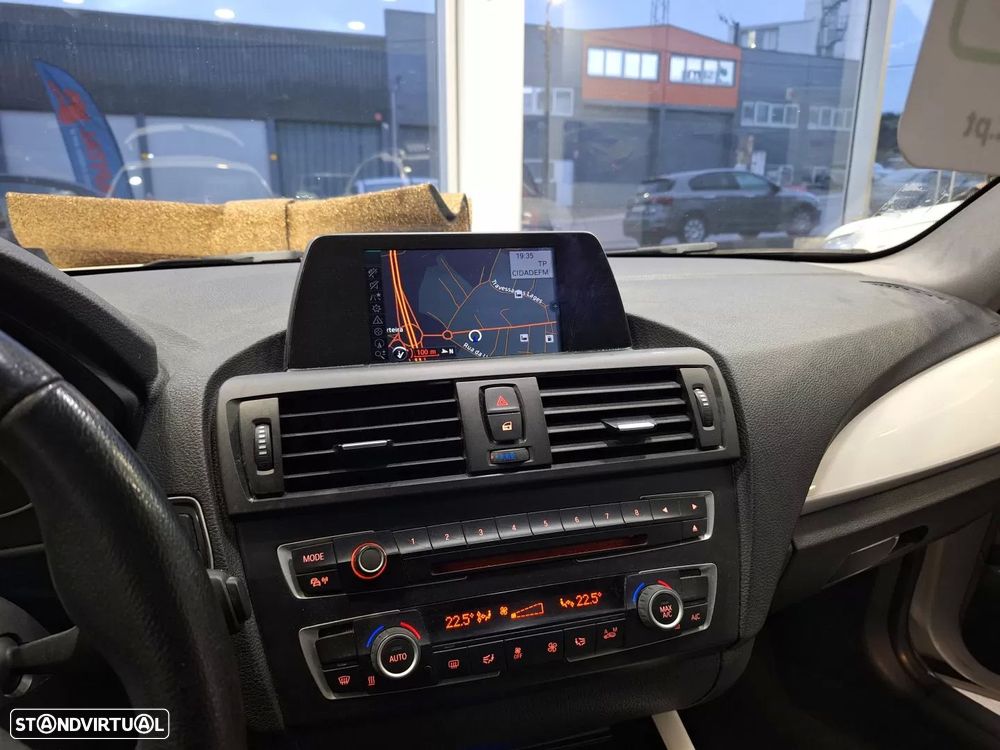 BMW 118 d xDrive Line Urban - 5