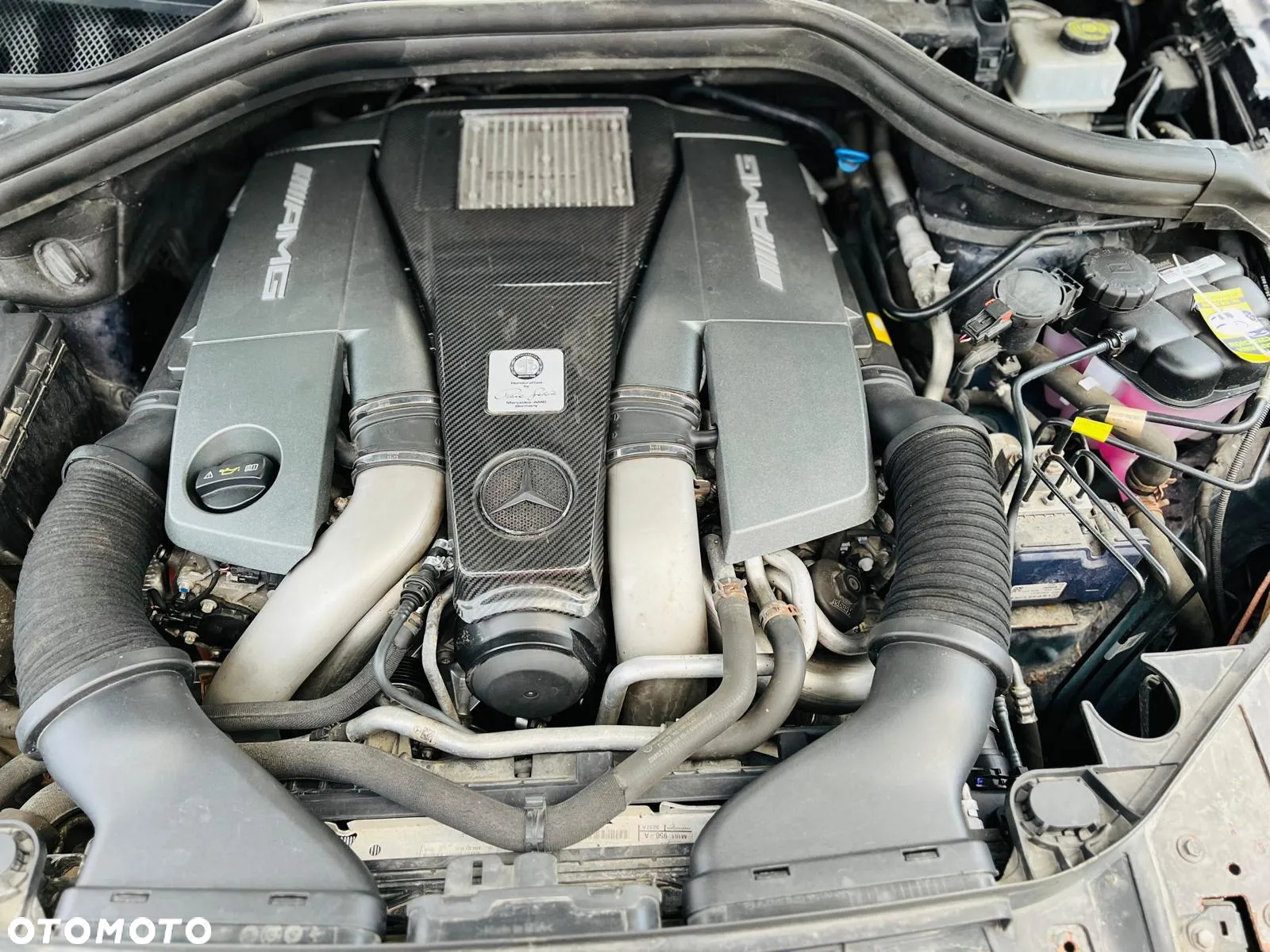 Mercedes-Benz ML 63 AMG 4Matic AMG SPEEDSHIFT 7G-TRONIC AMG Performance Package - 8