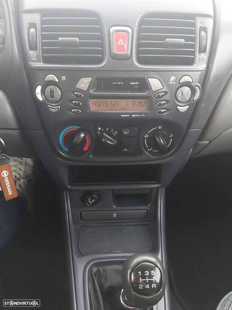 Nissan Almera 2.2 Di Elegance - 20
