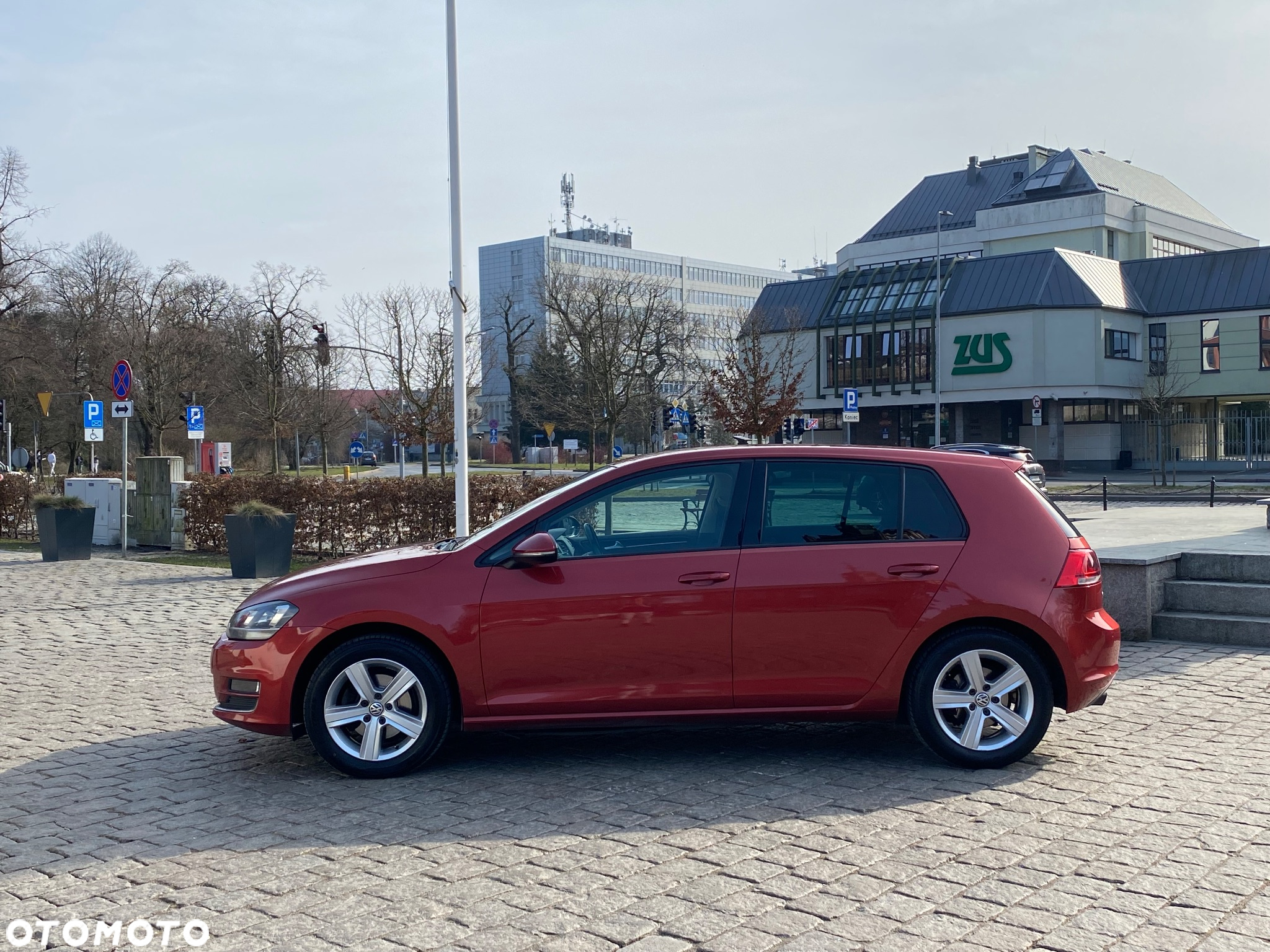 Volkswagen Golf VII 1.4 TSI BMT Highline - 13