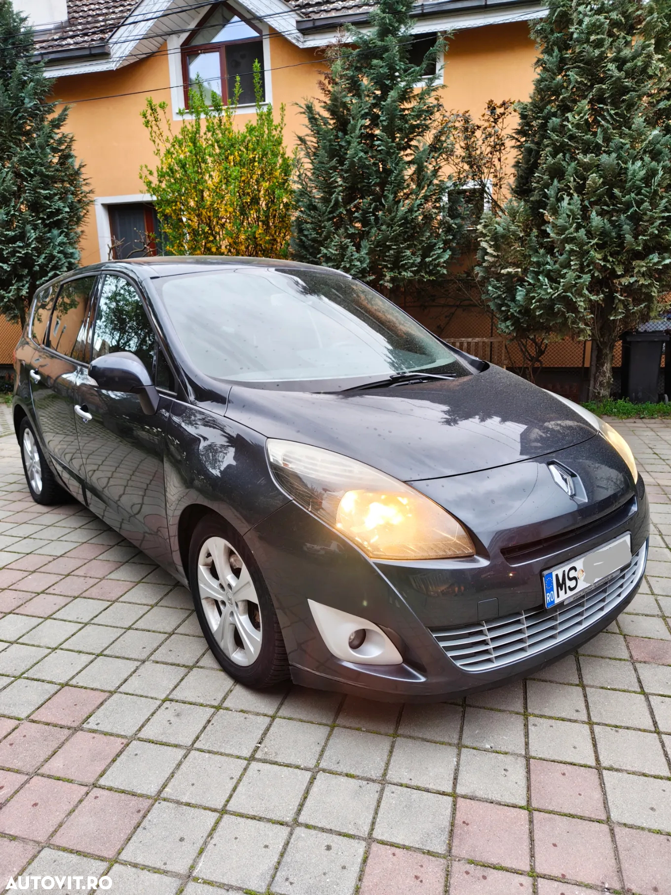 Renault Grand Scenic 1.9dCi Privilege - 6