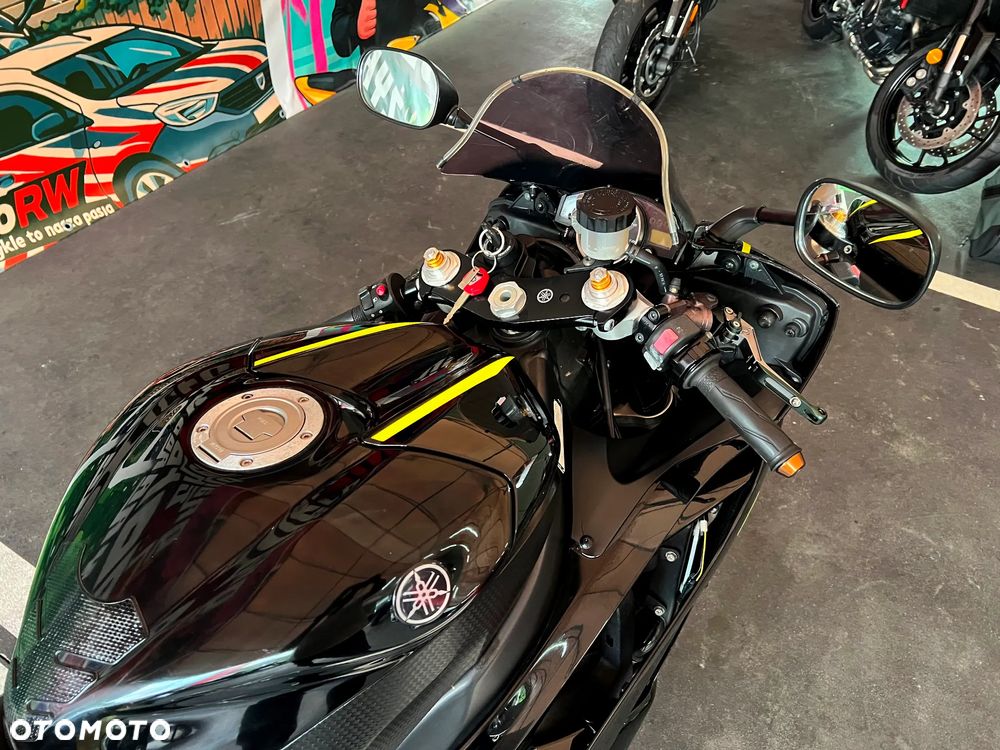 Yamaha R6 - 9