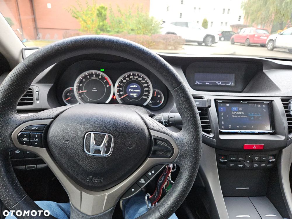 Honda Accord 2.0 Comfort - 12