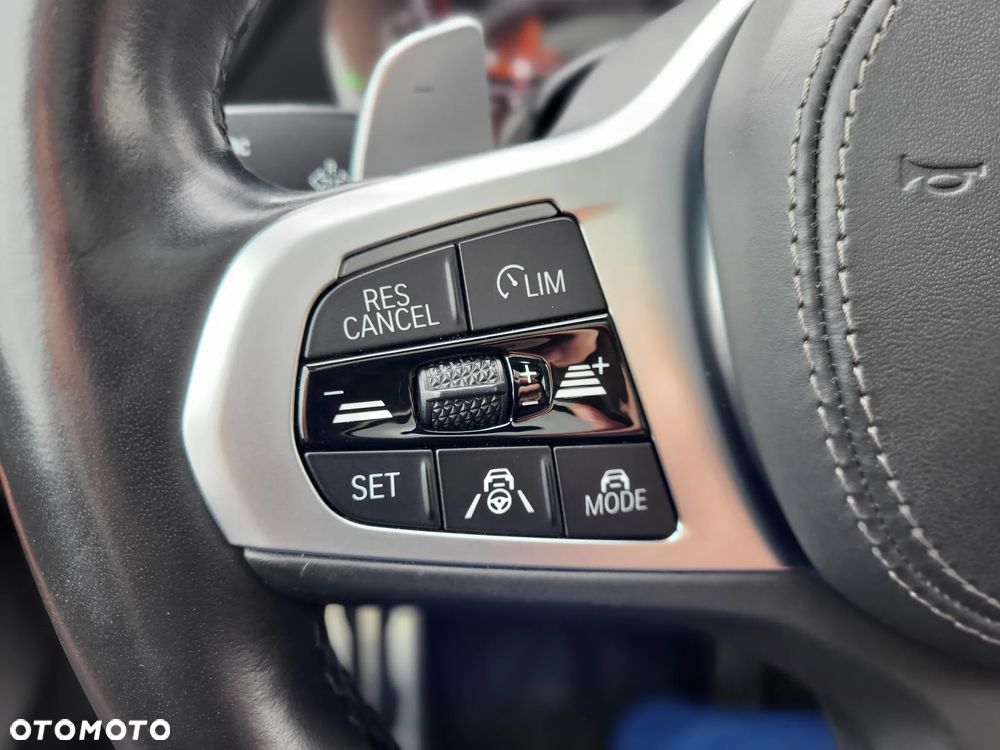 BMW X7 M50d sport - 12