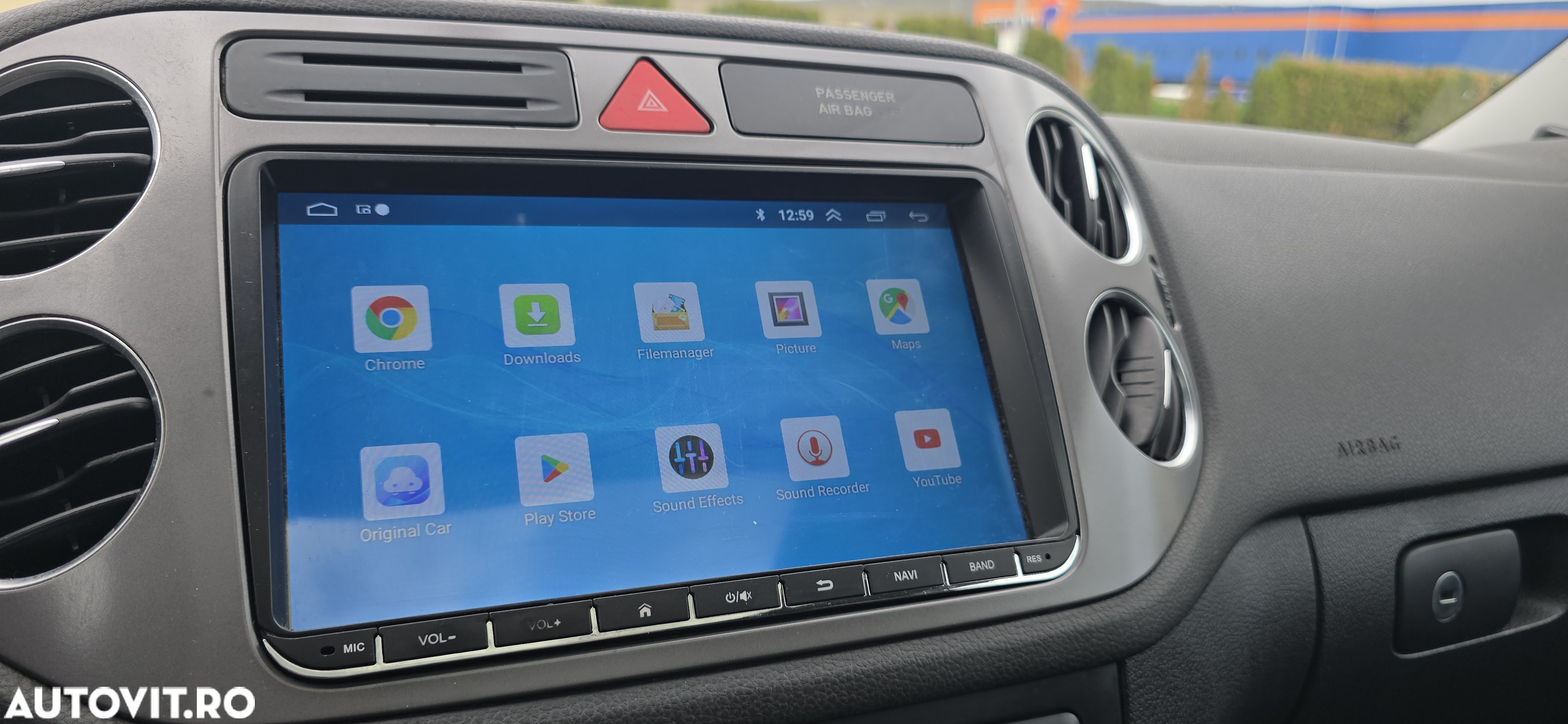 Volkswagen Tiguan - 19