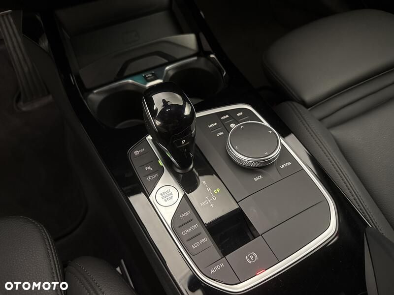 BMW Seria 2 218i - 17