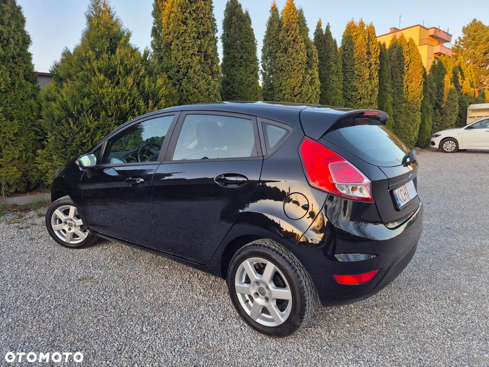 Ford Fiesta 1.25 Celebration - 34