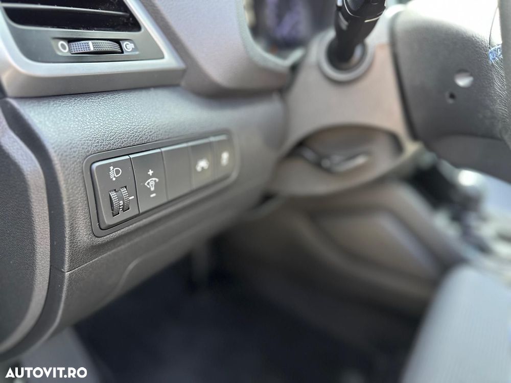 Hyundai Tucson - 16