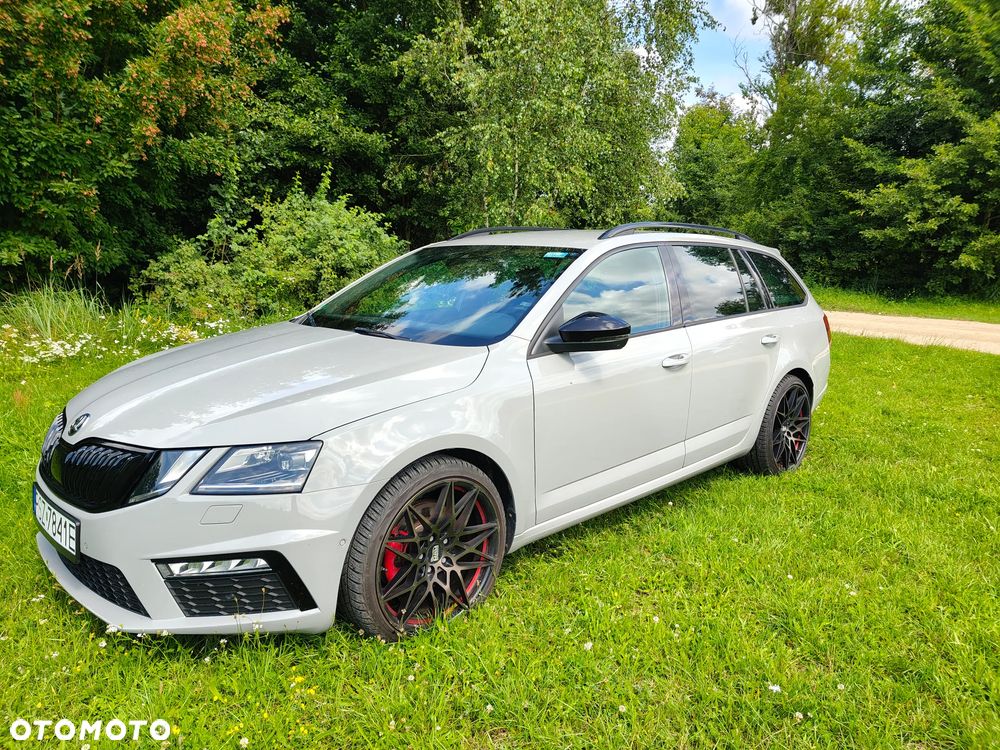 Skoda Octavia 2.0 TDI DSG RS - 1