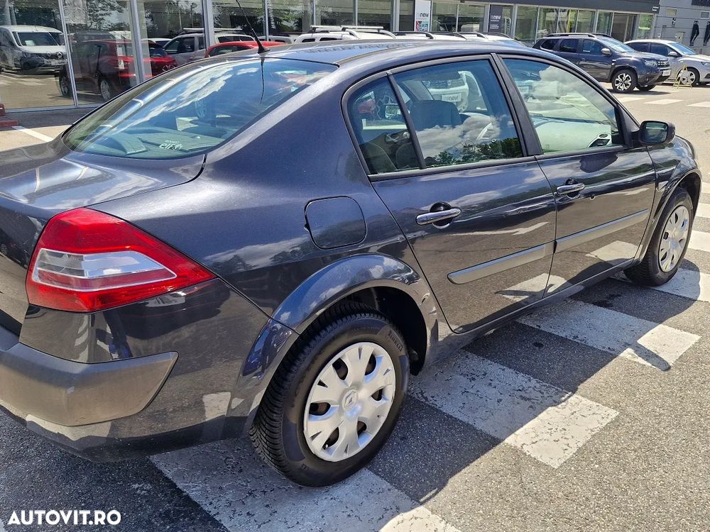 Renault Megane 1.6 16V Authentique - 7