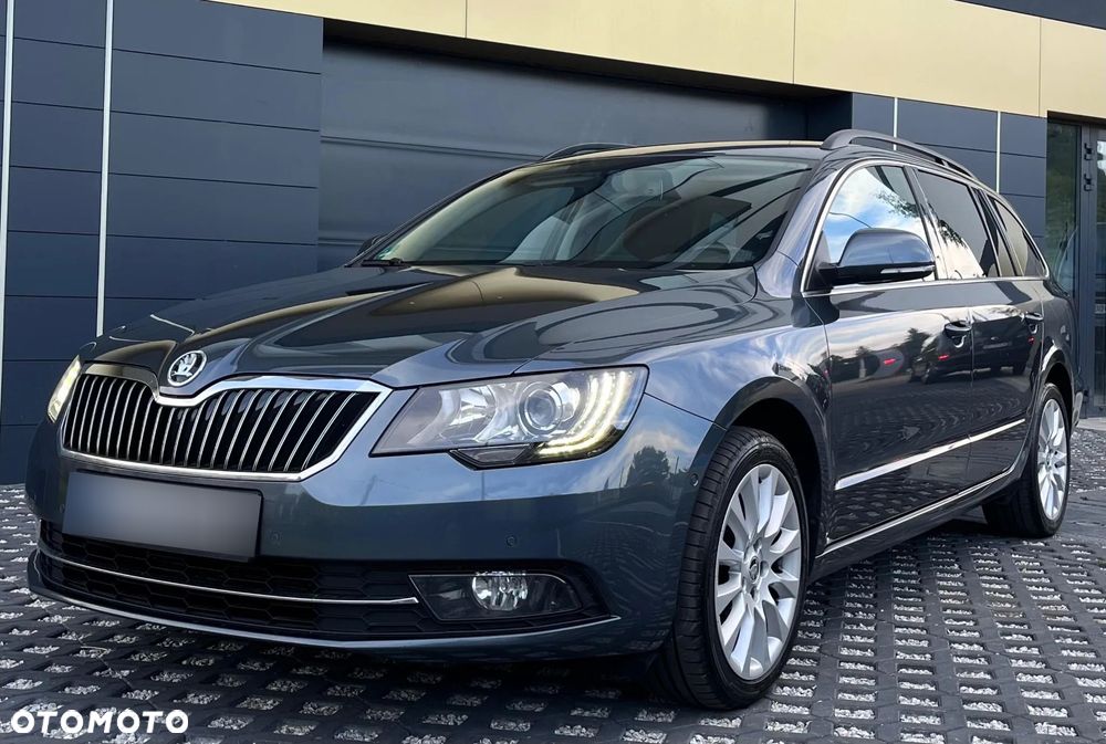 Skoda Superb 2.0 TDI DSG Exclusive - 1