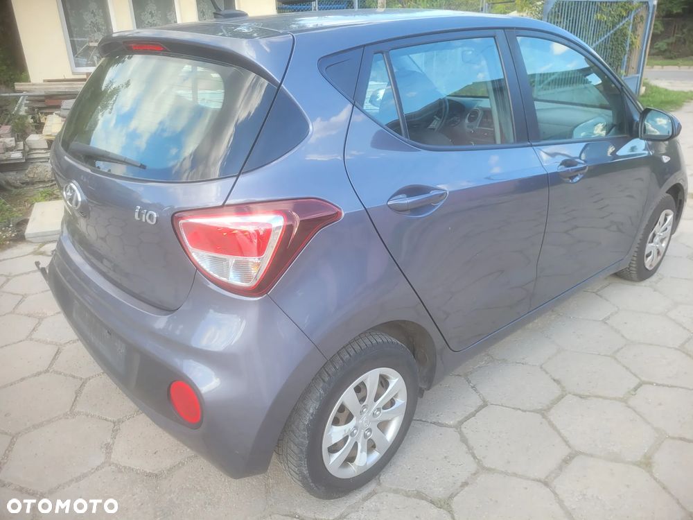 Hyundai i10 1.0 YES Gold - 11