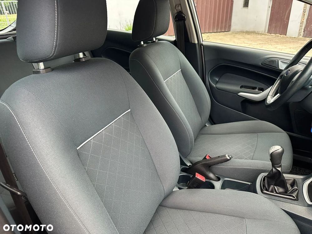 Ford Fiesta 1.25 Champions Edition - 13