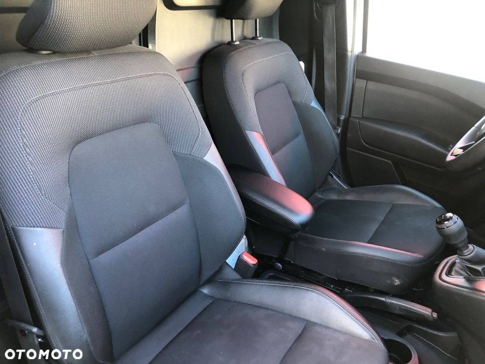 Renault KANGOO - 21