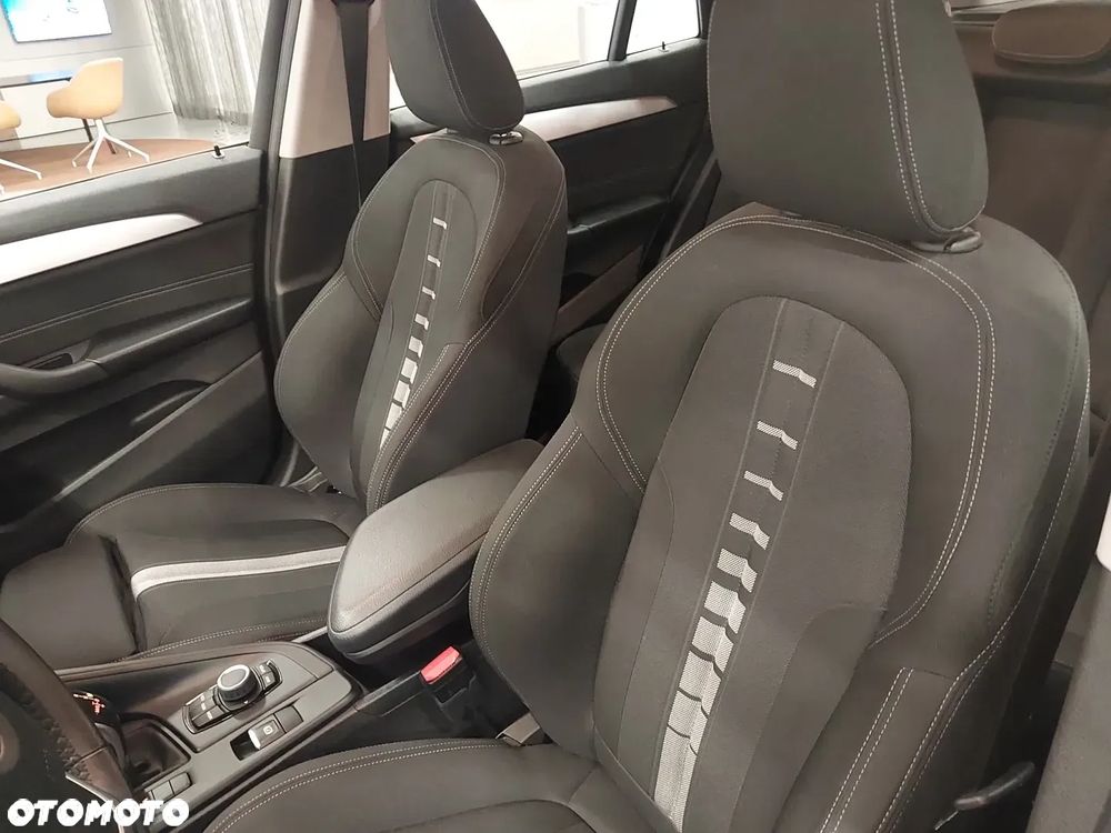 BMW X1 sDrive18i - 14