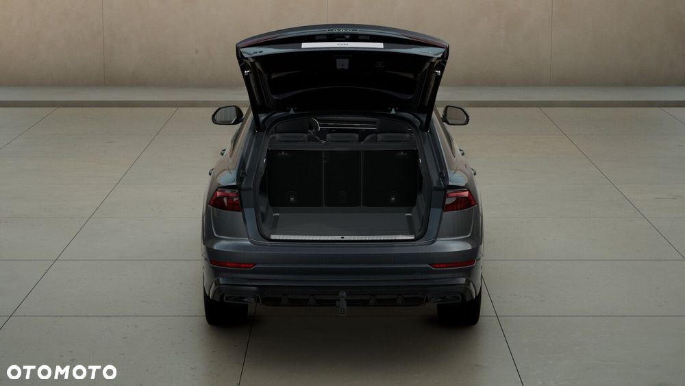 Audi Q8 - 12