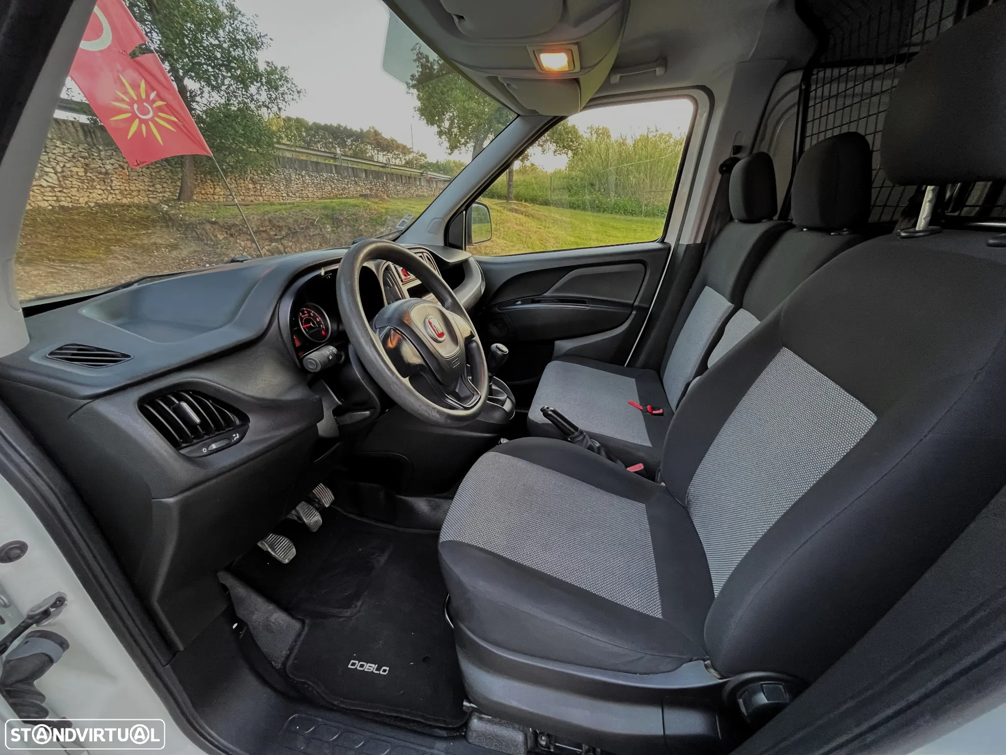 Fiat Doblò 1.3 Multijet Easy 3 Lugares - 17