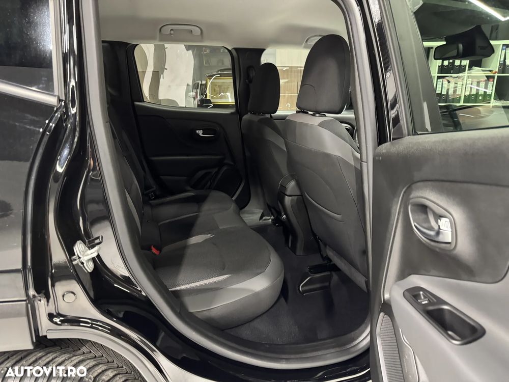 Jeep Renegade 1.0 T-GDI Night Eagle - 10