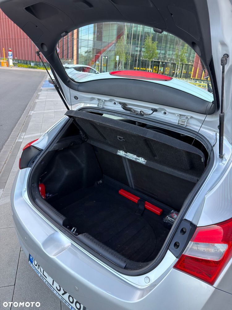 Hyundai i30 1.4 Classic + - 26