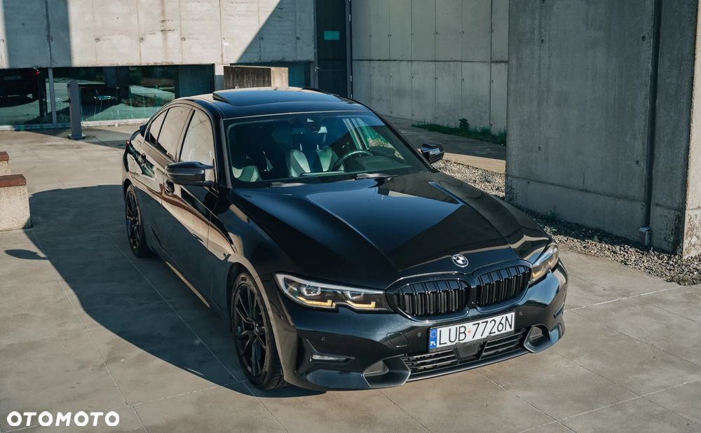 BMW Seria 3 320d Sport Line Shadow - 2